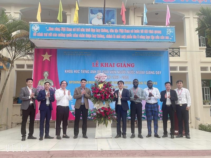 Trung tâm ngoại Ngữ Hà Bắc hợp tác với trường Tiểu học Nghĩa Phương 2